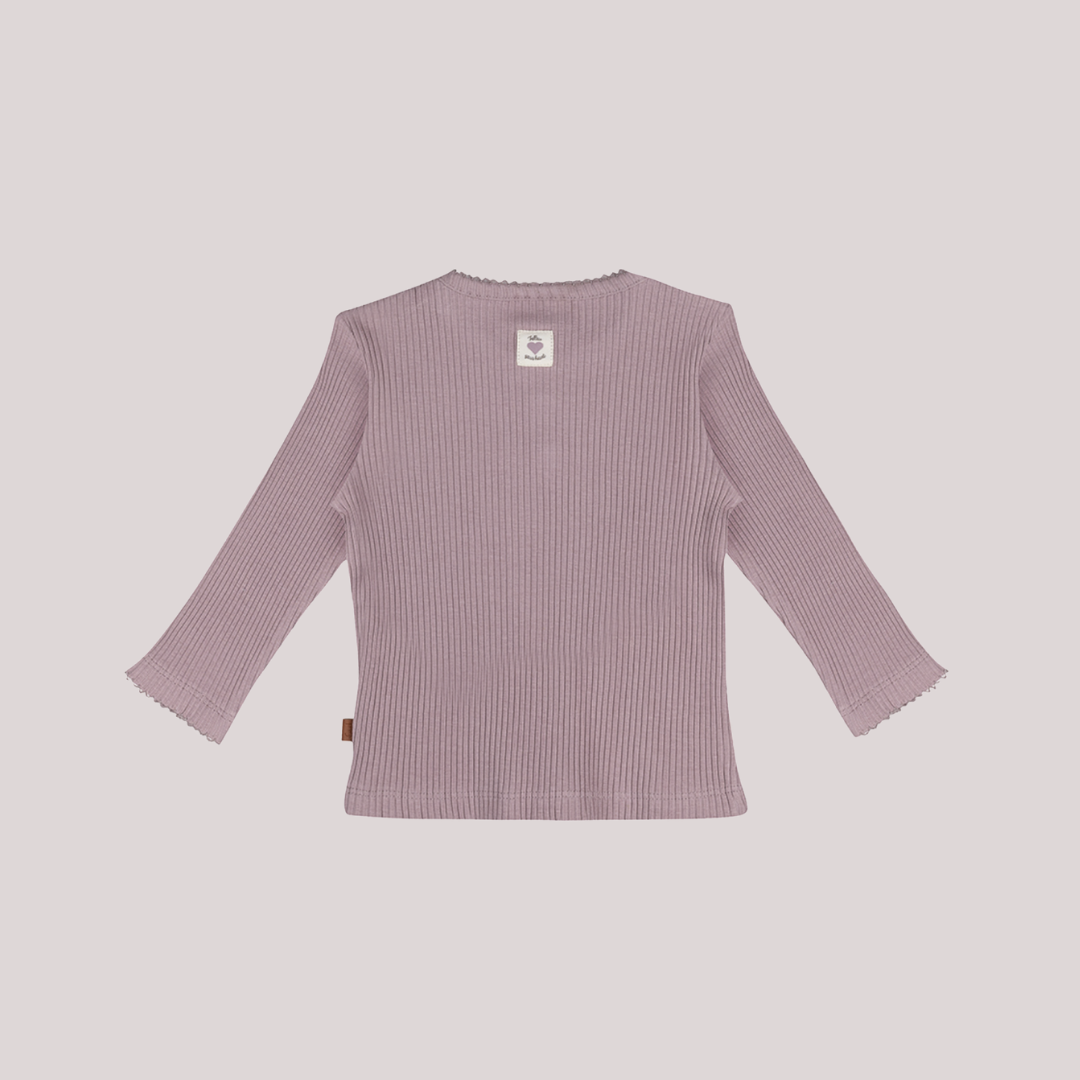 Dusty mauve truitje met hartjesknoopjes