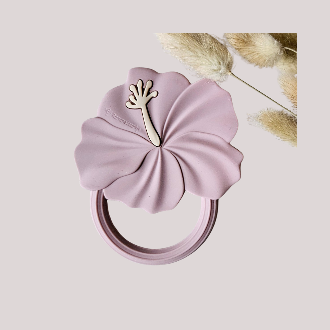 Siliconen Bijtring Hibiscus - Zachtroze