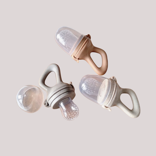 Fruit Feeder Fopspeen - Zand Gestippeld